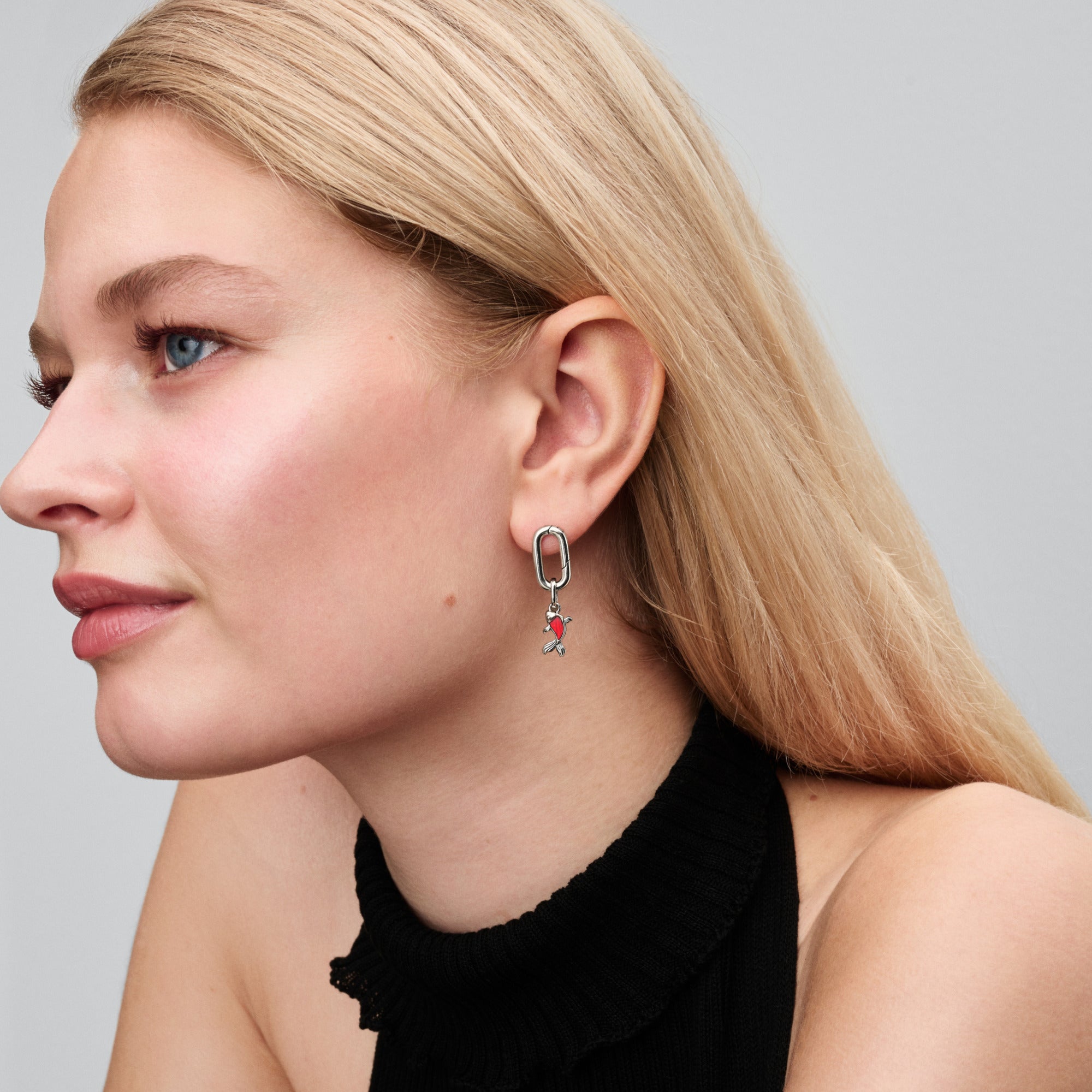Openable Stud Earring