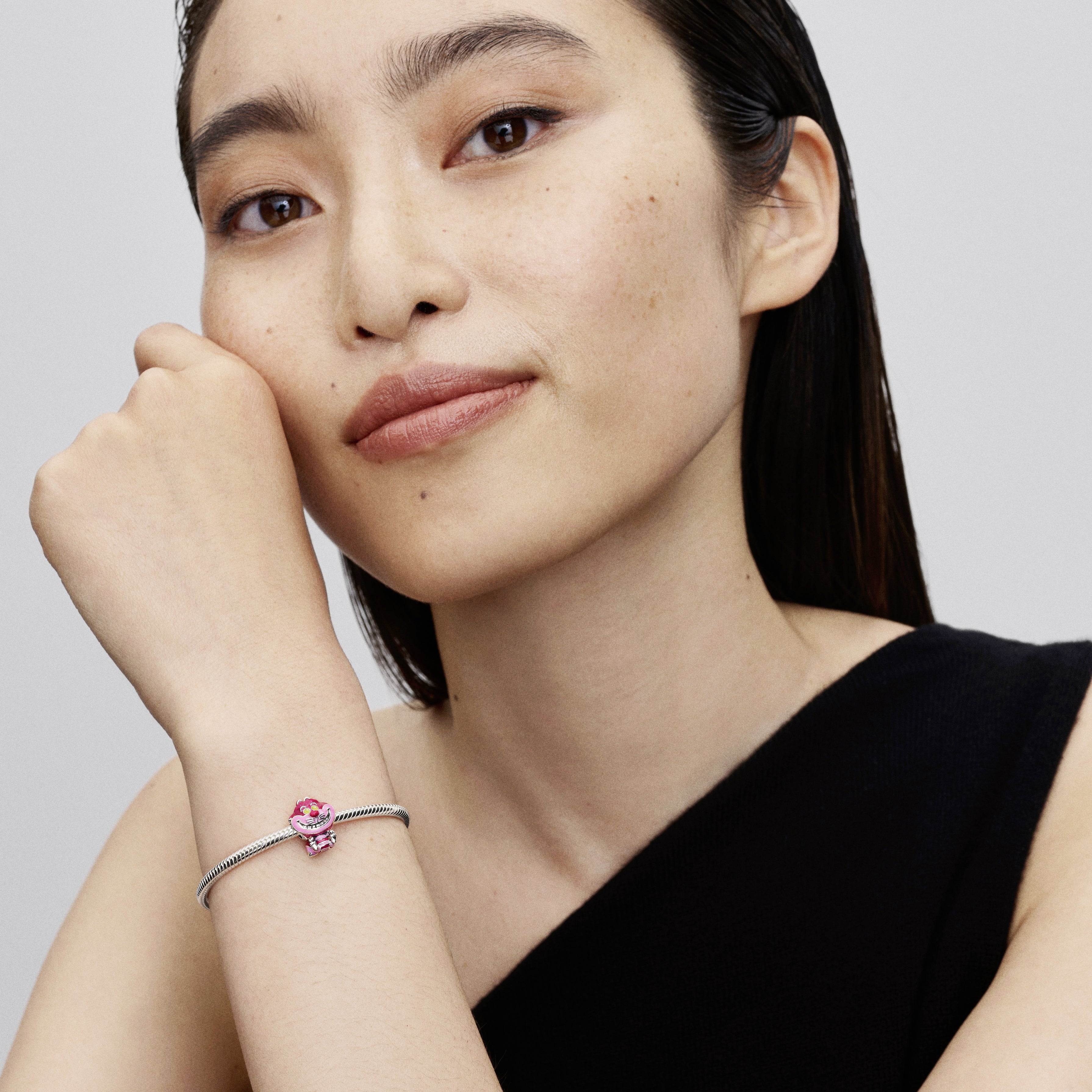 Disney Alice in Wonderland Cheshire Cat Charm