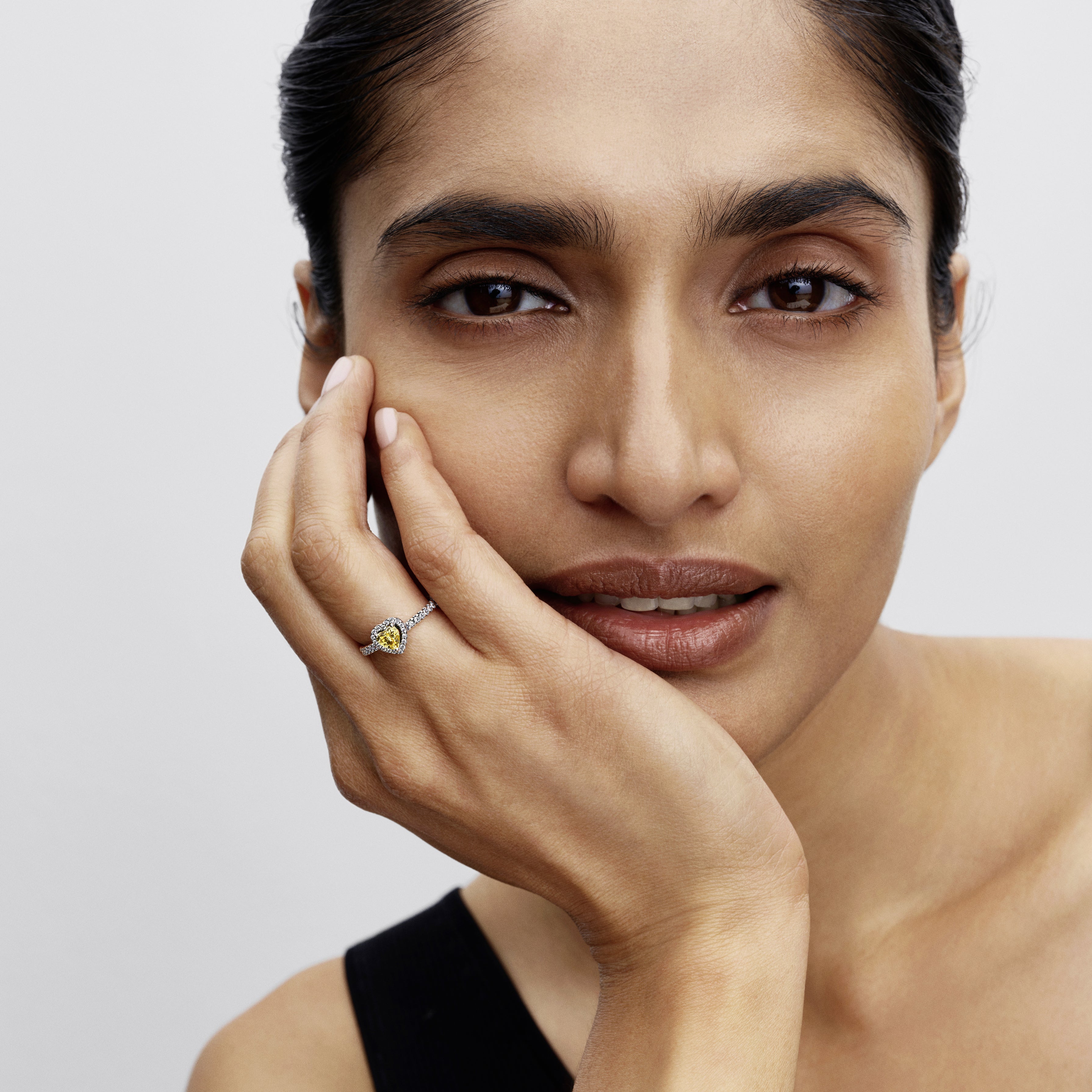 Sparkling Elevated Heart Ring