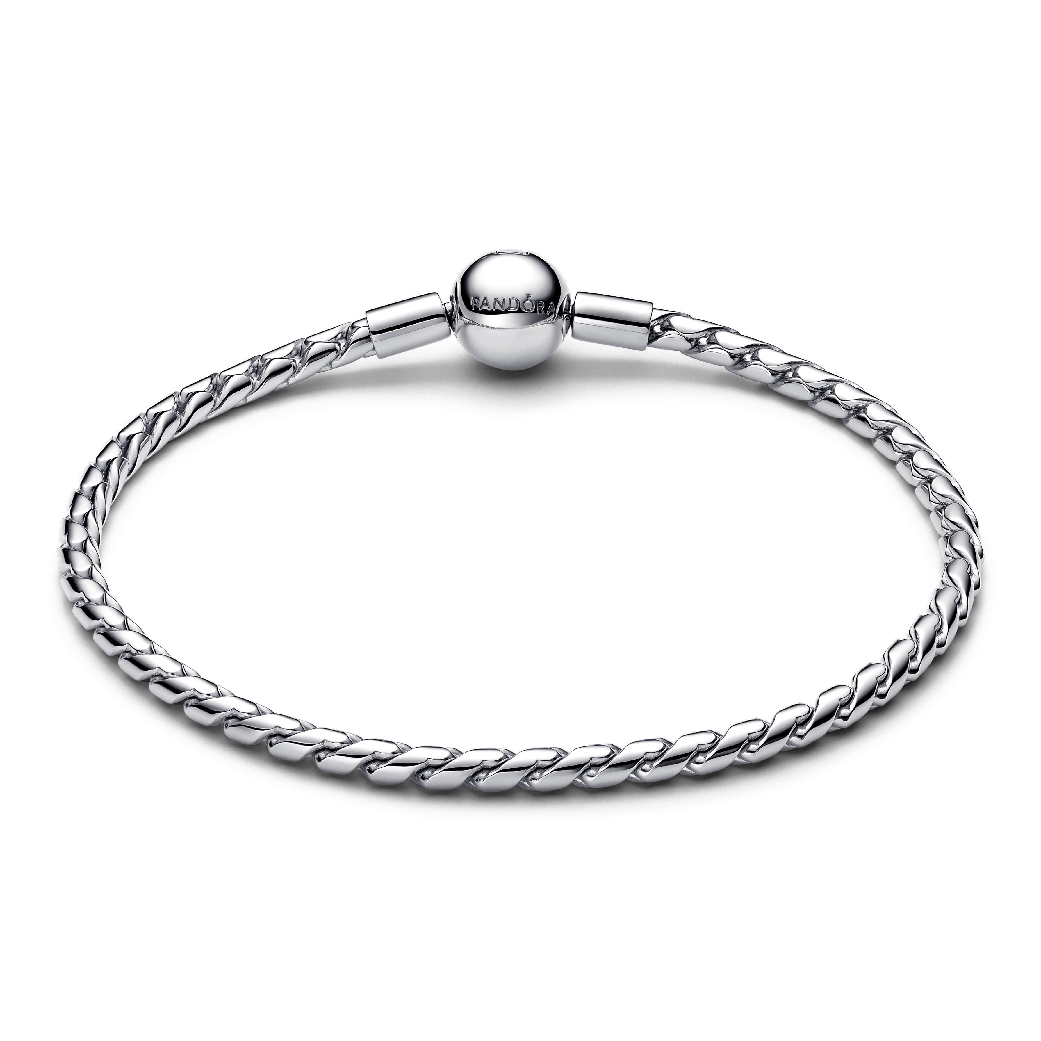 Round Clasp Wing Chain Bracelet