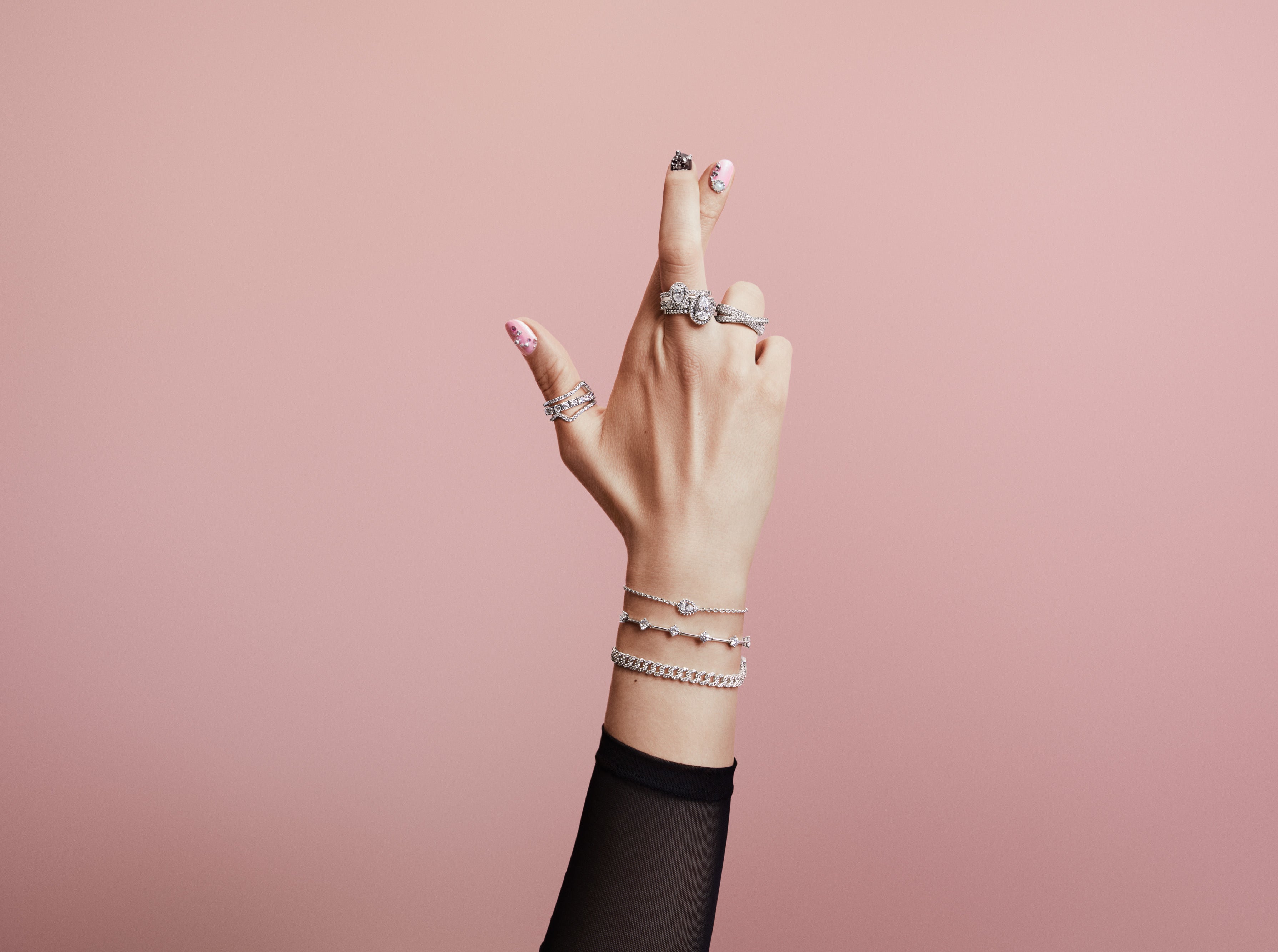 Sparkling Pear Halo Chain Bracelet