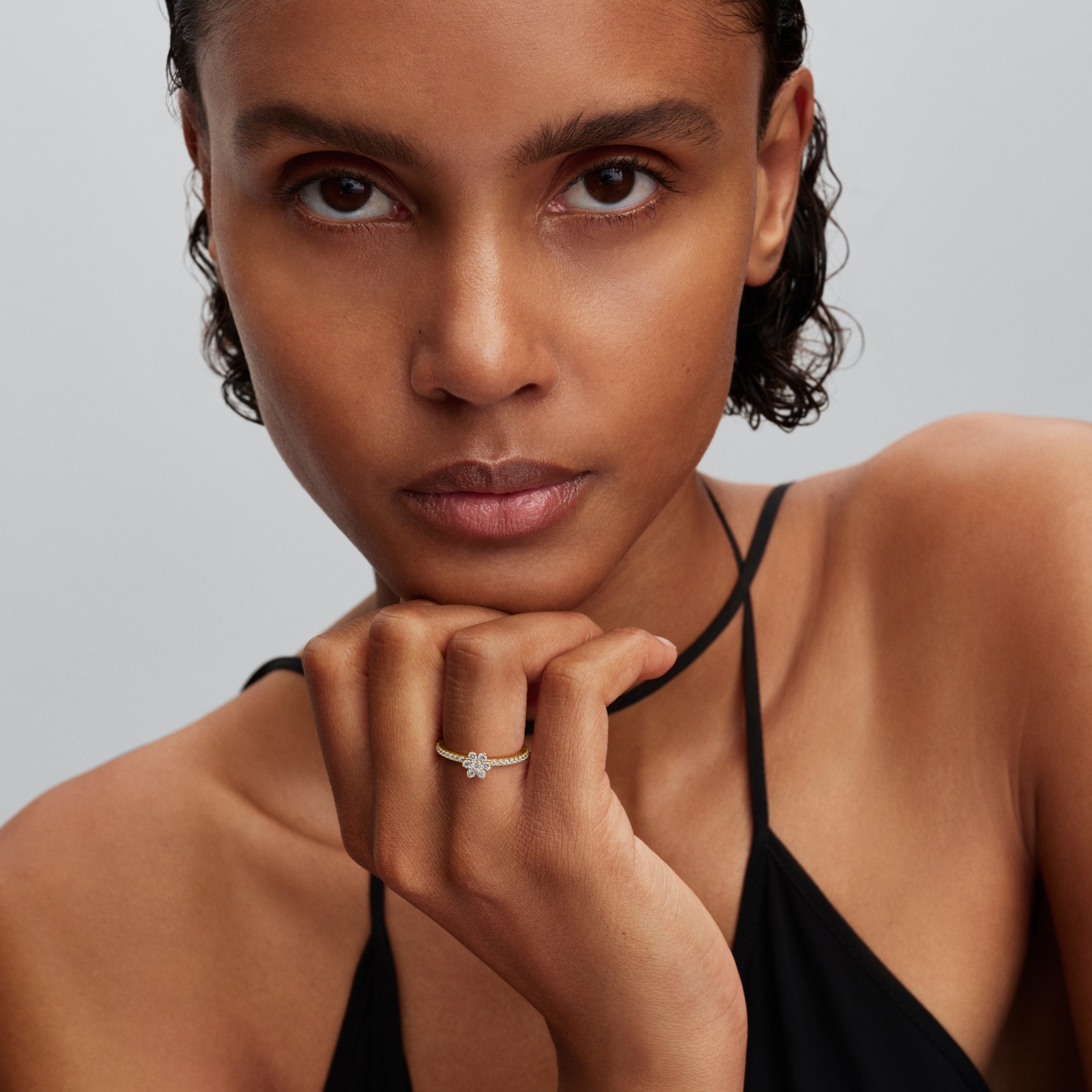 Sparkling Flower Ring