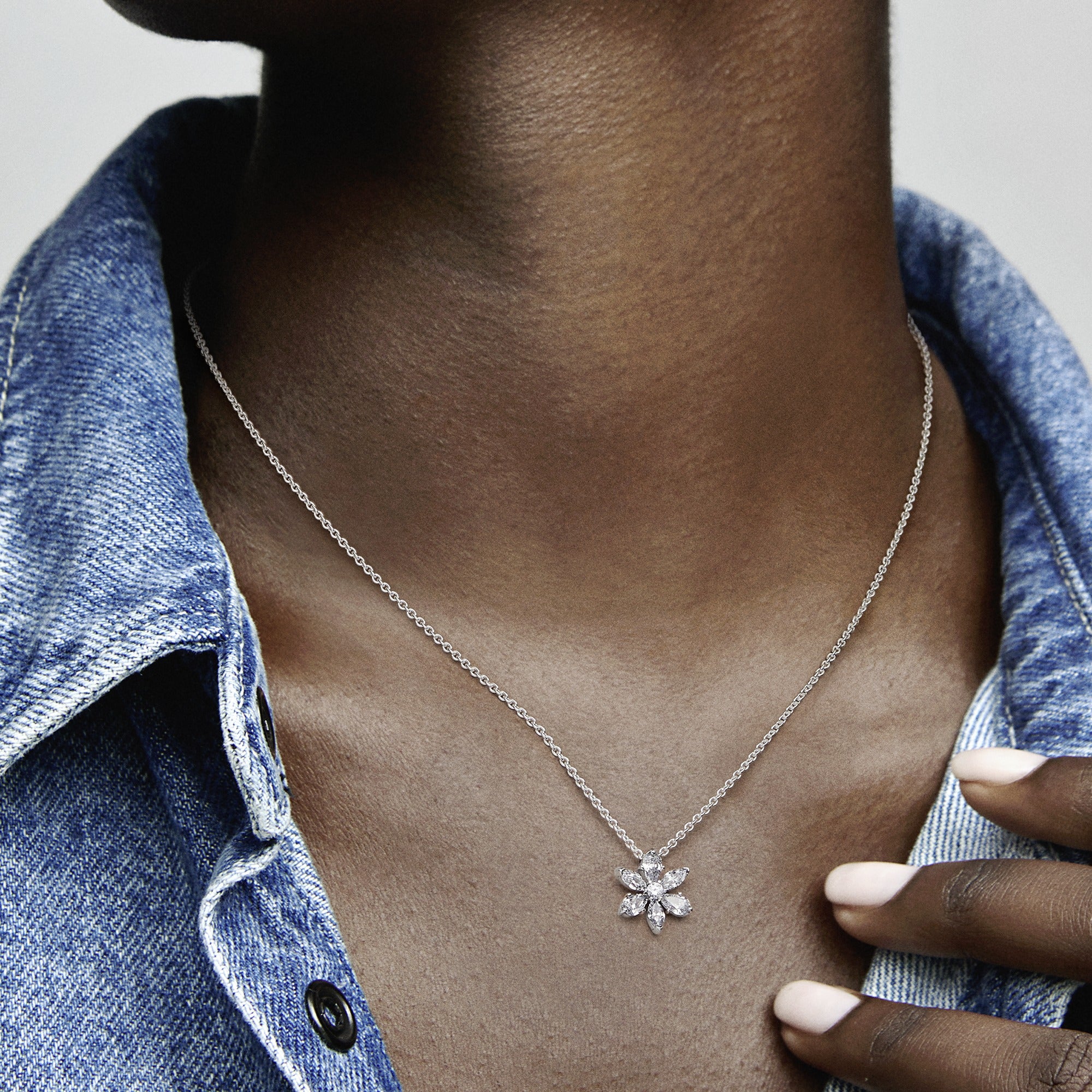 Herbarium Cluster Silver Collier