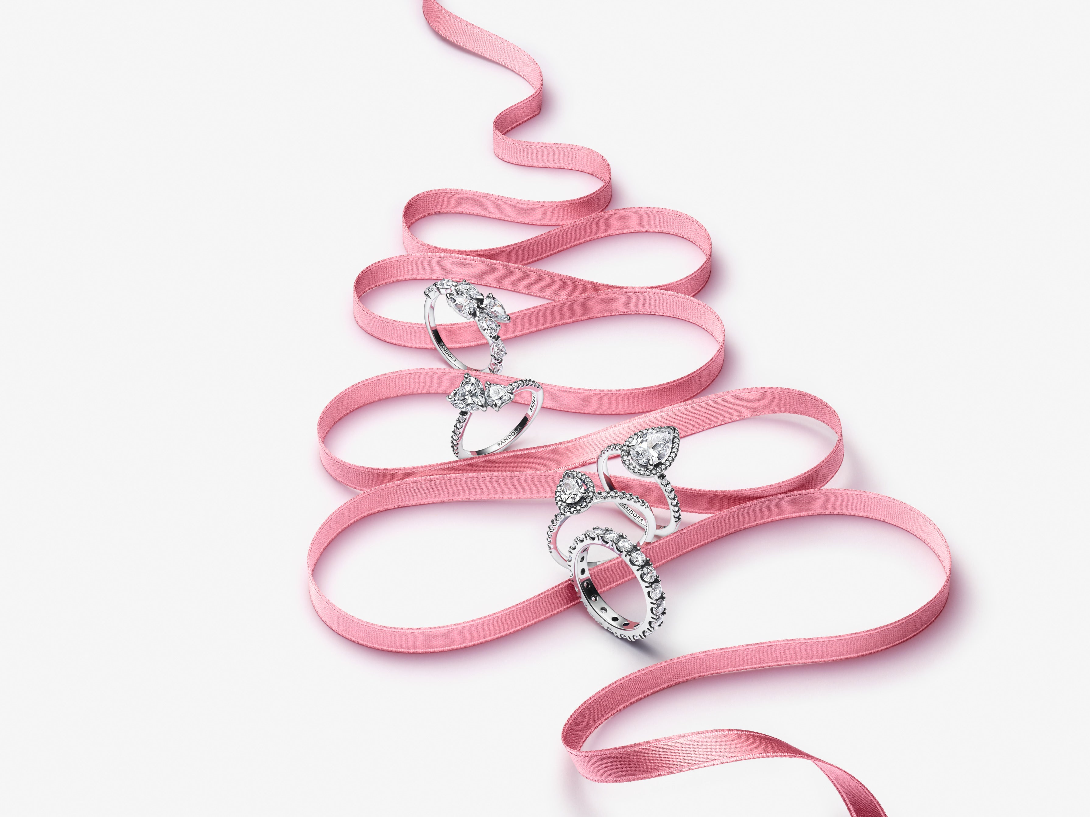 Sparkling Pear Halo Ring