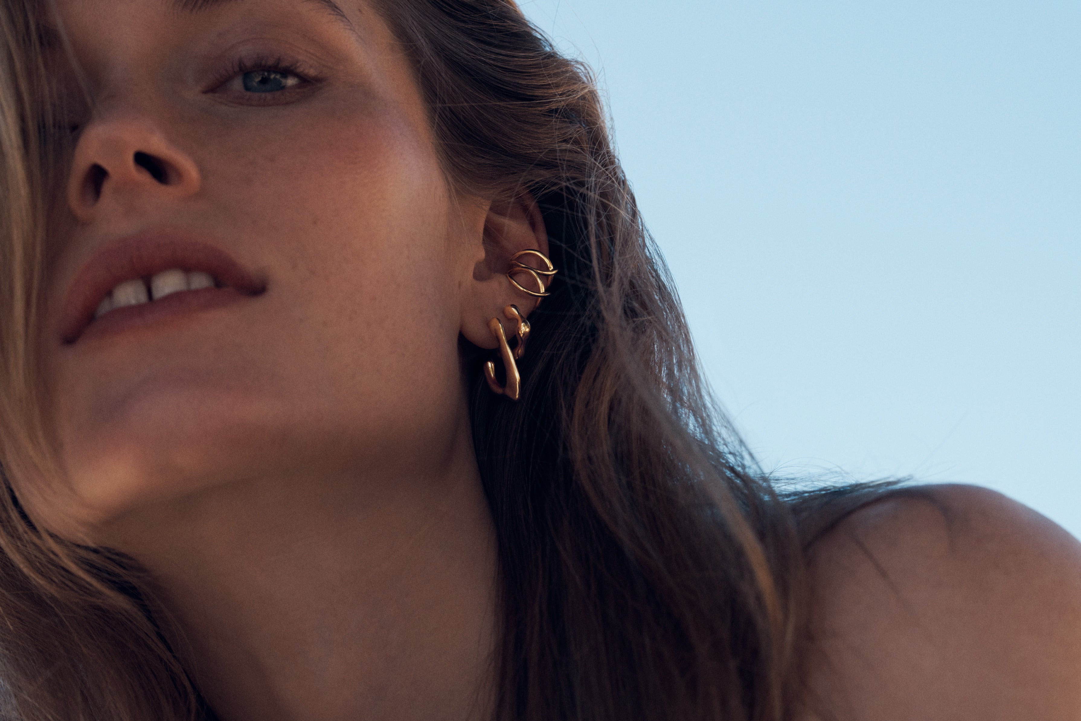 Organically V-shaped Open Hoop Earrings