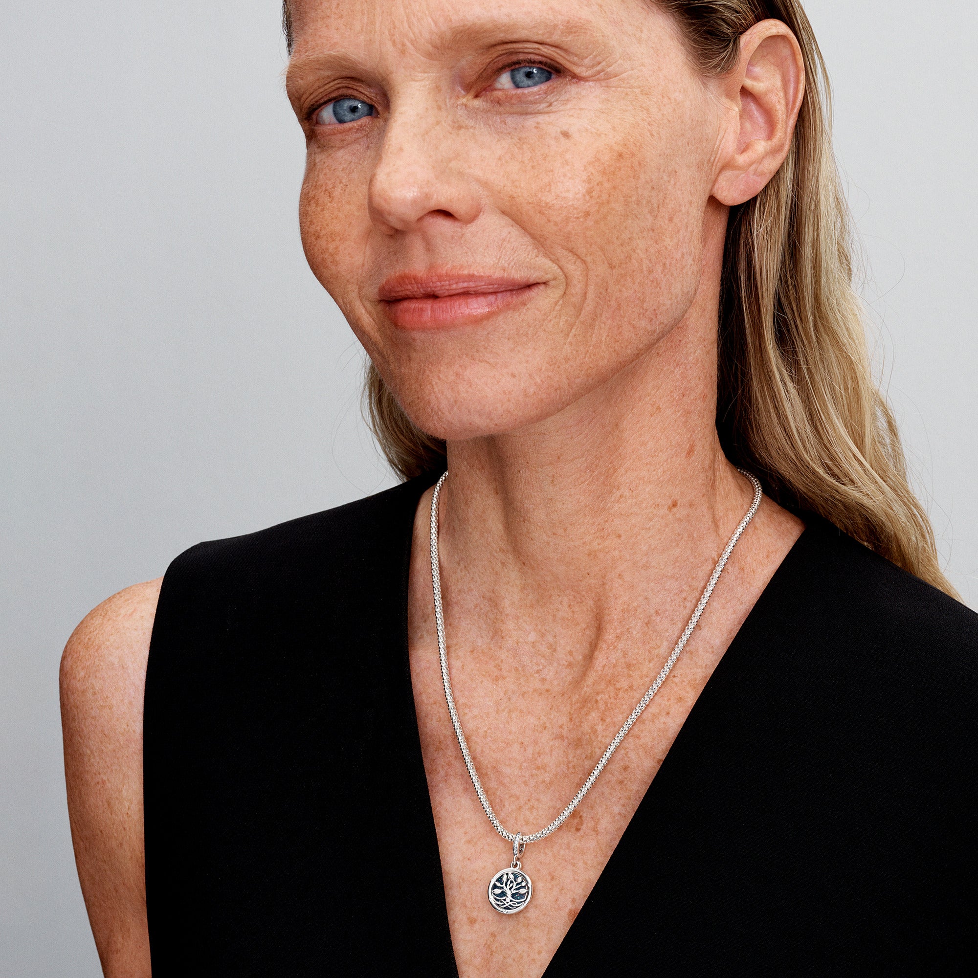 Glow-in-the-dark Infinity Tree Double Dangle Charm