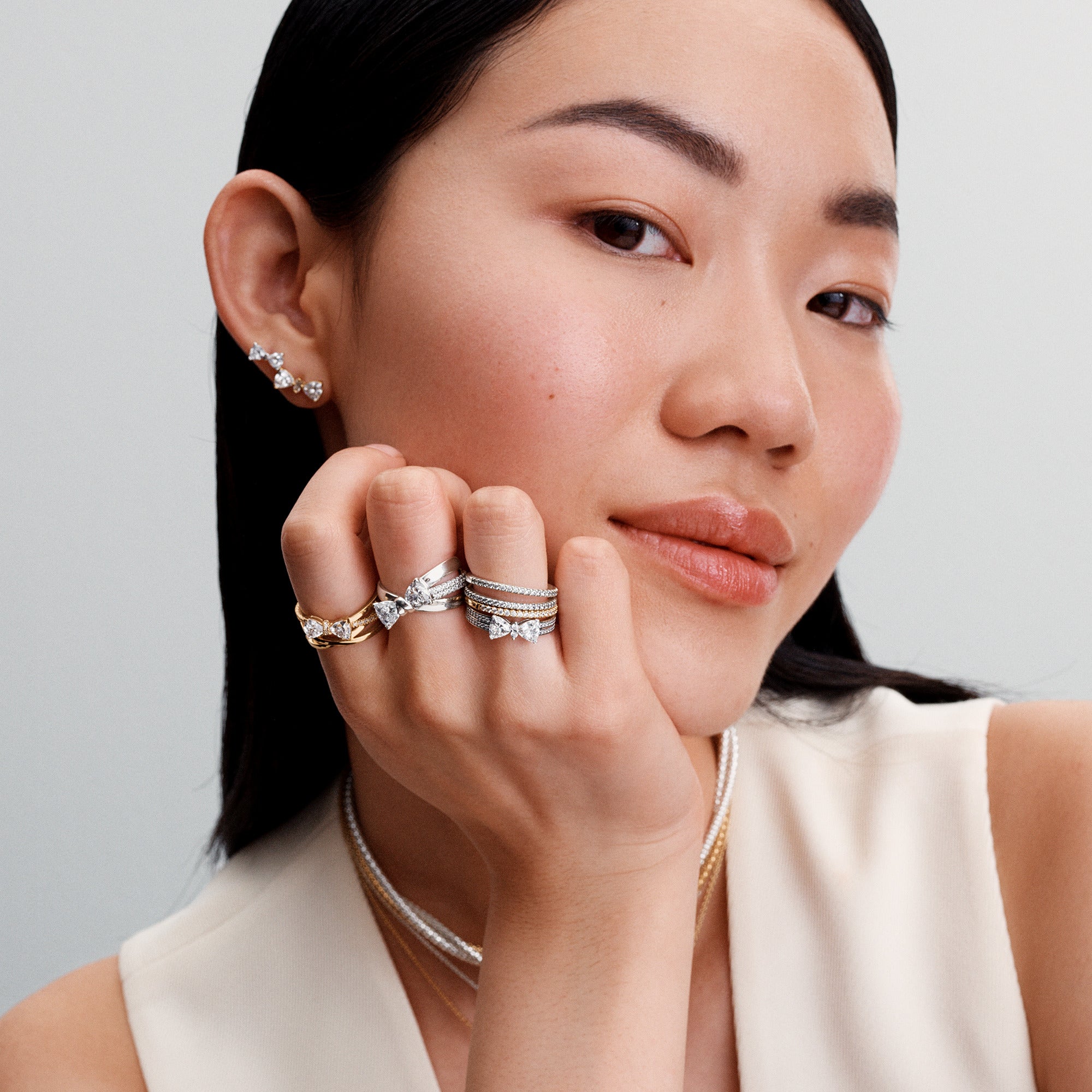 Sparkling Bow Crossover Ring