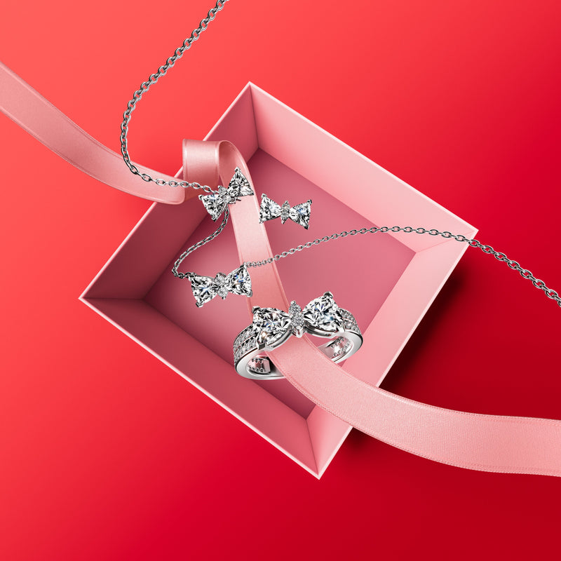 Sparkling Bow Necklace