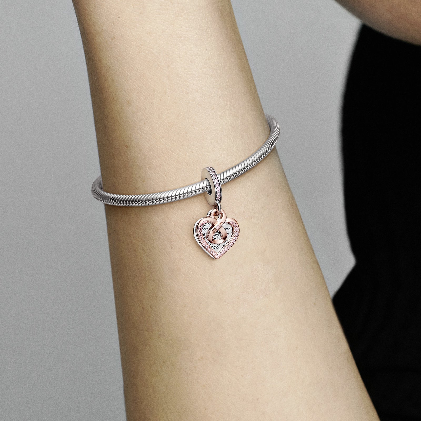 Interlocking heart charm pandora deals